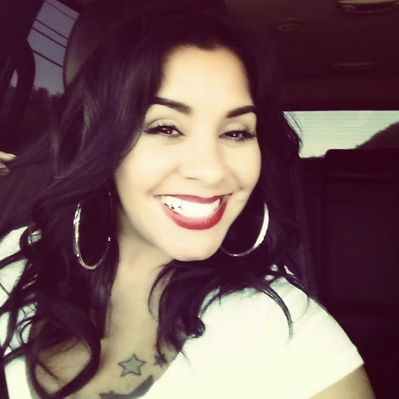 Meet your Posher, Zamara - Picture 1 of 1